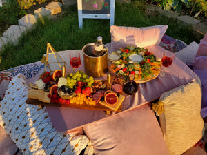 Perfect Posh Picnic Tea ⟨™⟩