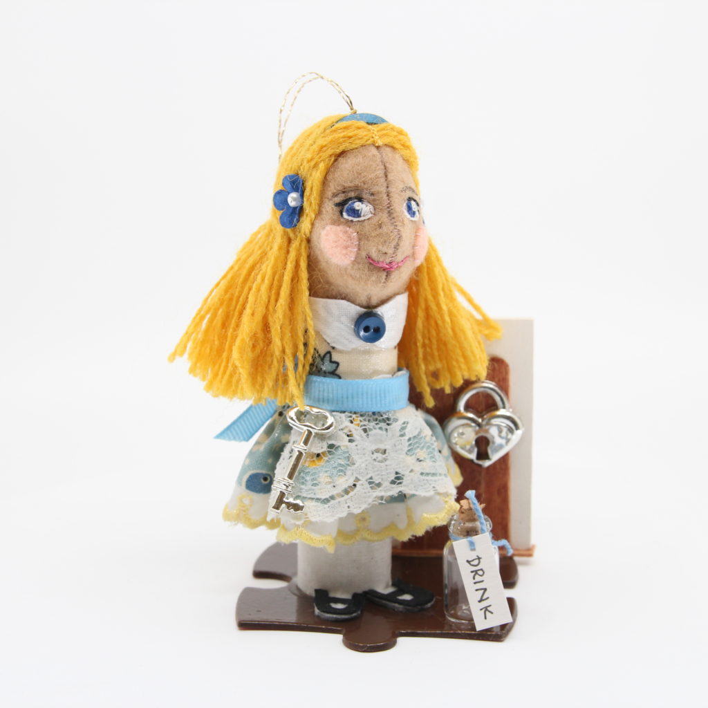 Personalized Alice Ornament, Alice In Wonderland Ornament, 2 - Inspire  Uplift